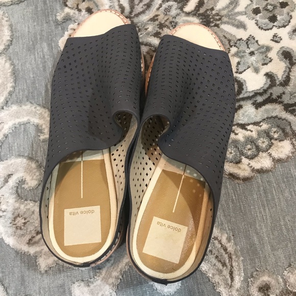 Dolce Vita perforated wedge peep toe heels - Picture 3 of 8